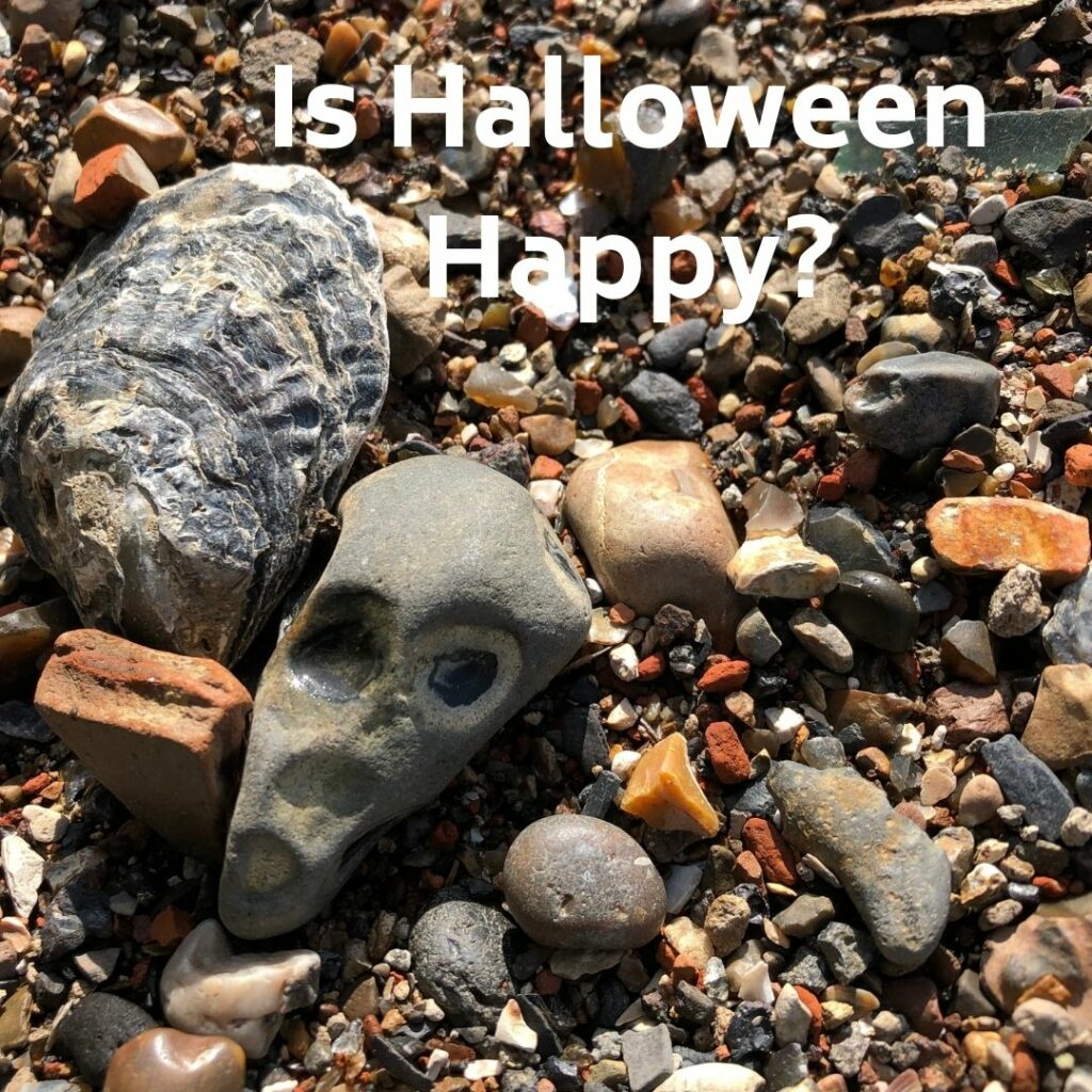 Halloween Happy Treasure Mudlark